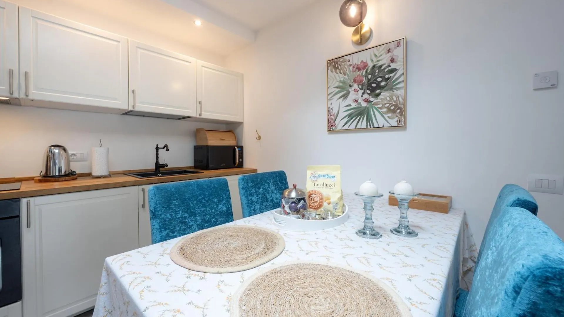 Lora Villa, With Lake View Ossuccio 0*,