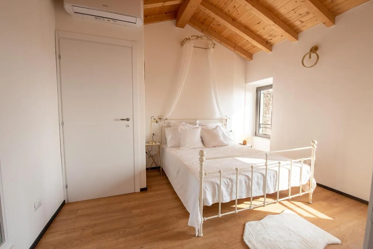 Lora Villa, With Lake View Ossuccio